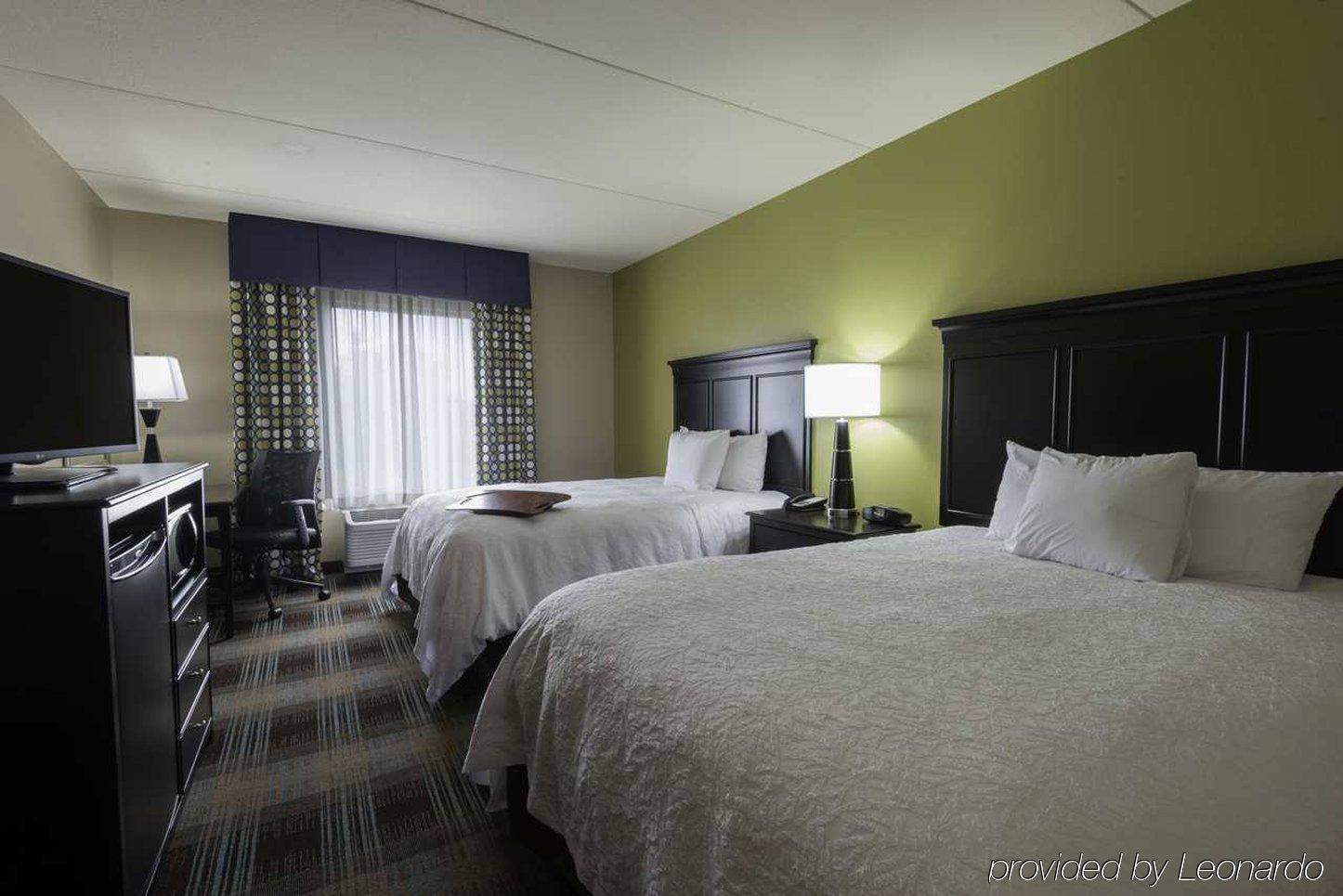 Baymont By Wyndham Clarksville Northeast Exteriör bild